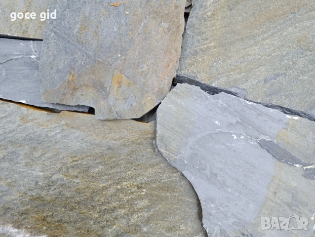 Когато къщата ти е облицована с камък от GneissBG… 🏠🪨 качеството се вижда отдалеч, а цената е прия