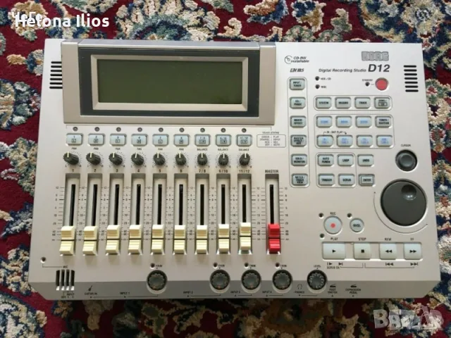 KORG D12 Digital Recording Studio