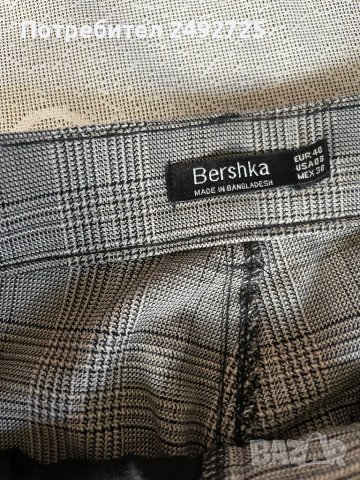Панталони BERSHKA, карирани, снимка 3 - Панталони - 42649553