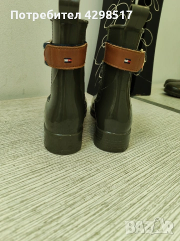 Гумени боти  Tommy hilfiger, снимка 3 - Дамски боти - 53233357