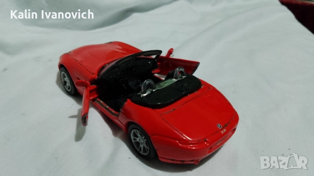 метална играчка за игра или декорация на дома офиса 