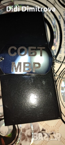 Медальон, снимка 2 - Колиета, медальони, синджири - 52793414