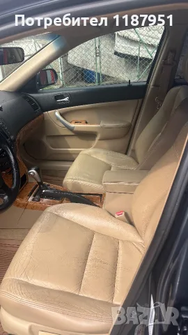 Хонда Акорд 2003г , снимка 4 - Автомобили и джипове - 56222607