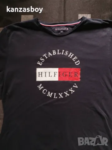 Tommy Hilfiger - страхотна мъжка тениска 2ХЛ КАТО НОВА, снимка 2 - Тениски - 49653113