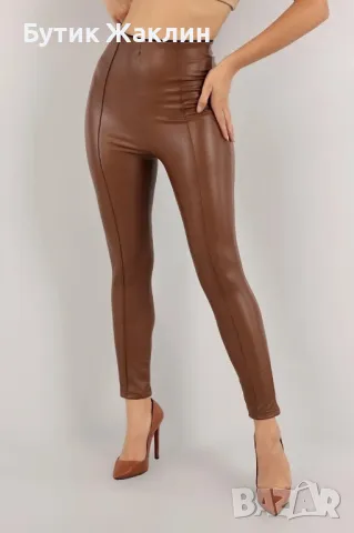 Кожен клин с лека вата, снимка 1