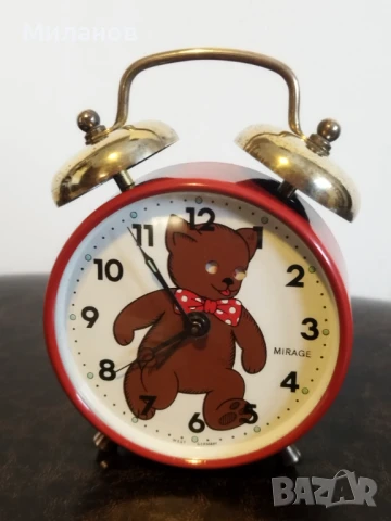 Стар анимиран будилник, настолен часовник