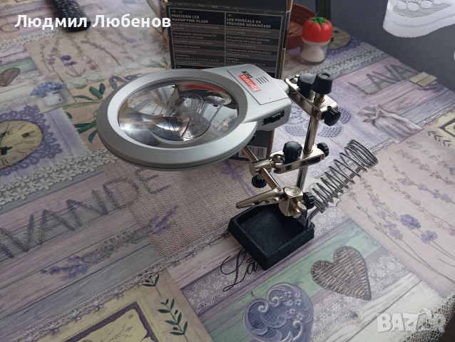 powerfix precision tool holder. Станок за запояване с лупа и осветление нов.