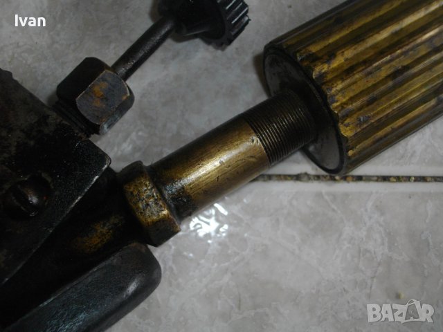 Бензинов Поялник-Български-ХРОМ-гр.Силистра-0,37 л-ОТЛИЧЕН, снимка 14 - Поялници и запояване - 39829781