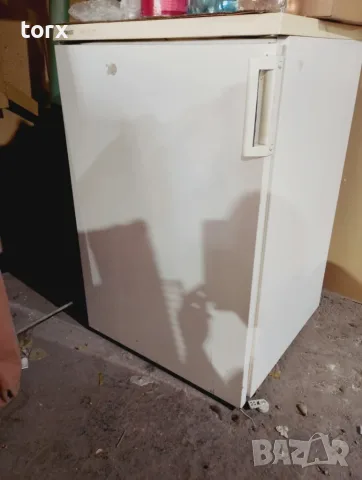 малък хладилник Zanussi 