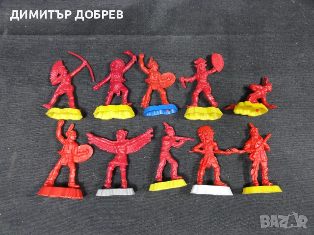 ЛОТ ОТ 10 СТАРИ РЕТРО ПЛАСТМАСОВИ ИГРАЧКИ ФИГУРКИ ИНДИАНЦИ