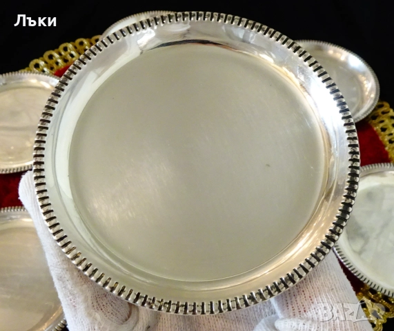 Посребрени чинии,релеф,печат,комплект от 7 броя. , снимка 3 - Антикварни и старинни предмети - 52665227