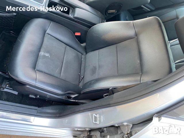 * ПРОДАВА СЕ НА ЧАСТИ* Мерцедес E220CDI W212 AMG BI-XENON, снимка 8 - Автомобили и джипове - 39453952