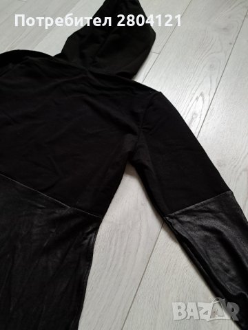 Дамска черна блуза с дълъг ръкав и качулка, снимка 4 - Блузи с дълъг ръкав и пуловери - 38308518
