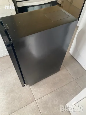 Малка витрина за вино 2 температурни нива с компресор, снимка 3 - Хладилници - 48538713