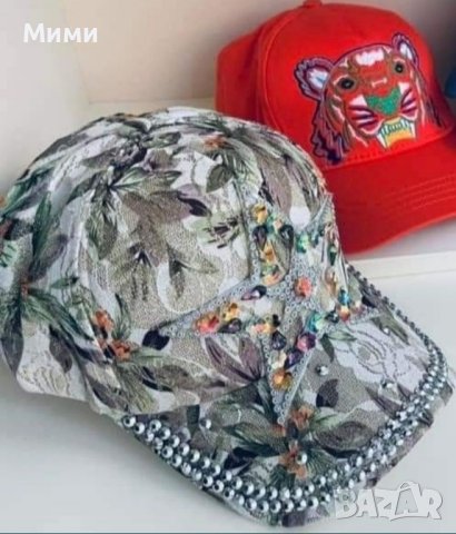 Нова дамска шапка в красиви светли нюанси!, снимка 1