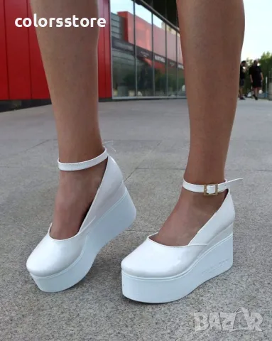 Обувки на платформа - бял лак с бяло ходило - 125K