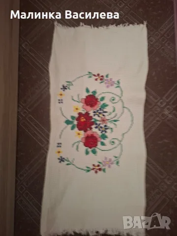Бродирани кърпи , снимка 2 - Декорация за дома - 55738482