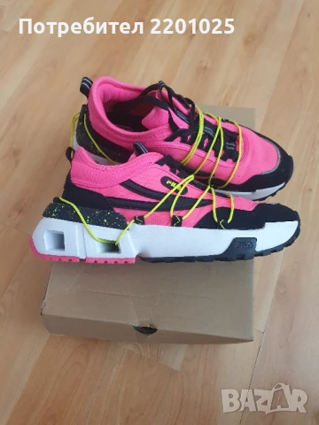 дамски маратонки Fila , снимка 2 - Маратонки - 50674009