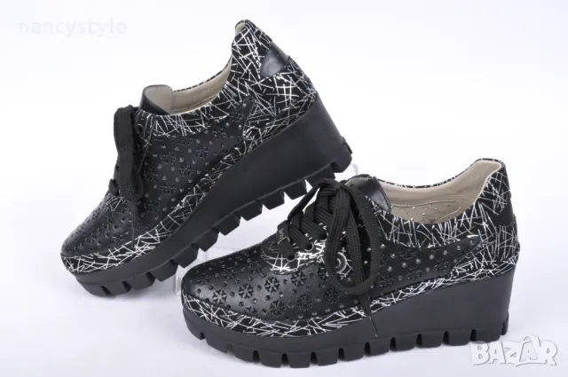 НОВО! Черни дамски обувки на платформа - Перфорация, снимка 1