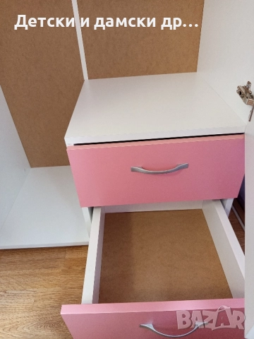 Детско обзавеждане гардероб и тоалетка , снимка 4 - Гардероби - 52572564