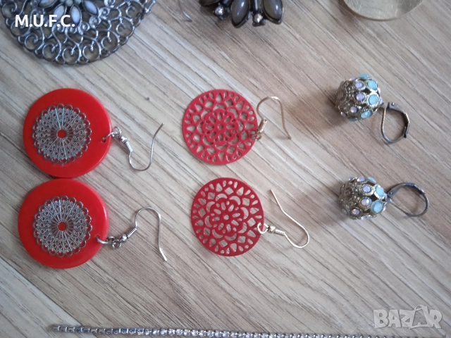 Бижута всичко общо=24лв., снимка 9 - Колиета, медальони, синджири - 52920182