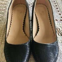 Черни обувки на среден ток, снимка 4 - Дамски обувки на ток - 38192818