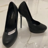 Обувки на ток, снимка 1 - Дамски обувки на ток - 42283987