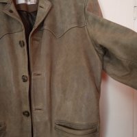 Продавам мъжко кожено сако, снимка 10 - Сака - 35423734