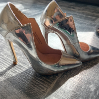 обувки , снимка 2 - Дамски обувки на ток - 44583332