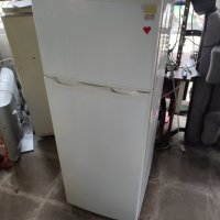 Хладилник с фризер, снимка 2 - Други - 40234340