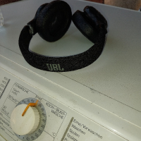 слушалки JBL, снимка 3 - Bluetooth слушалки - 44615037