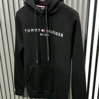 Суичър (худи) Tommy Hilfiger в черен вариант - ТОП модел за сезона ! ! !, снимка 1 - Суичъри - 42654739