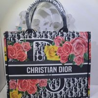 Дамска чанта Christian Dior код 150, снимка 1 - Чанти - 37147397