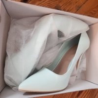Продавам дамски обувки , снимка 2 - Дамски елегантни обувки - 42921786