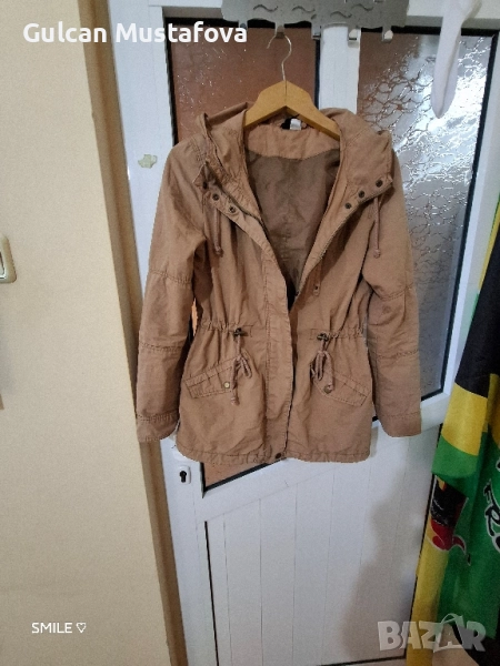 Дамска парка HM , снимка 1