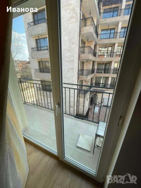 Търся пиколо на блок маса, снимка 1