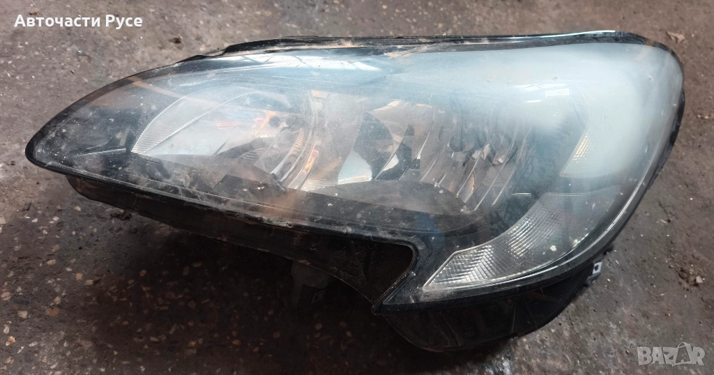 Ляв фар Hella за Opel Corsa E , 13381335 , 1EF011830-011, снимка 1