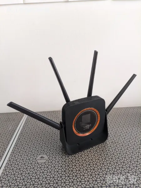  4G LTE Router Lan Port Wireless CPE Built-in 3000MAh Battery 300Mbps, снимка 1