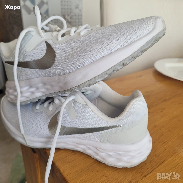 Дамски маратонки Nike, снимка 1