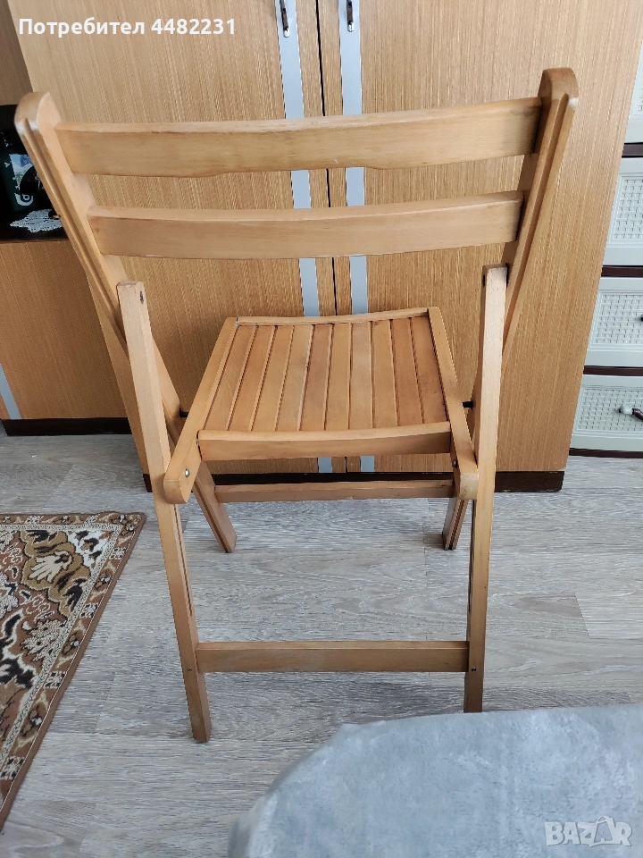 Продавам 6 броя сгъваеми дървени столове изработени в гр.Банско вис.44см.шир.45см.дълб.44см., снимка 1