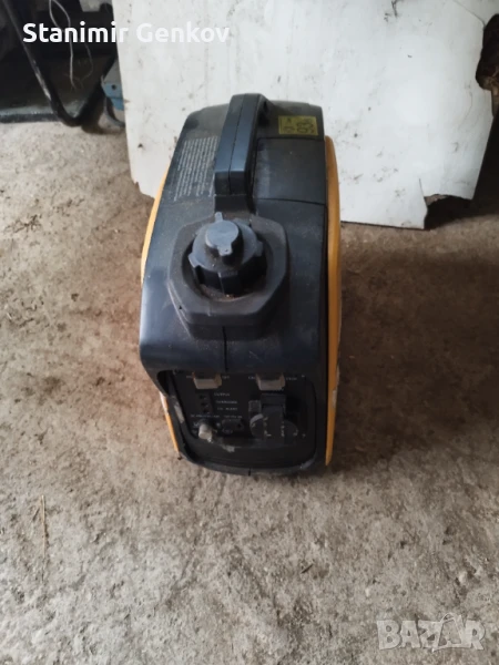 Продавам инверторен генератор , снимка 1