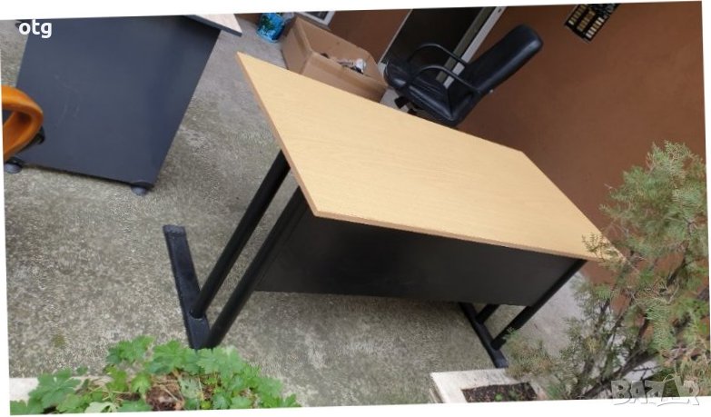 Голямо стабилно  бюро, снимка 1