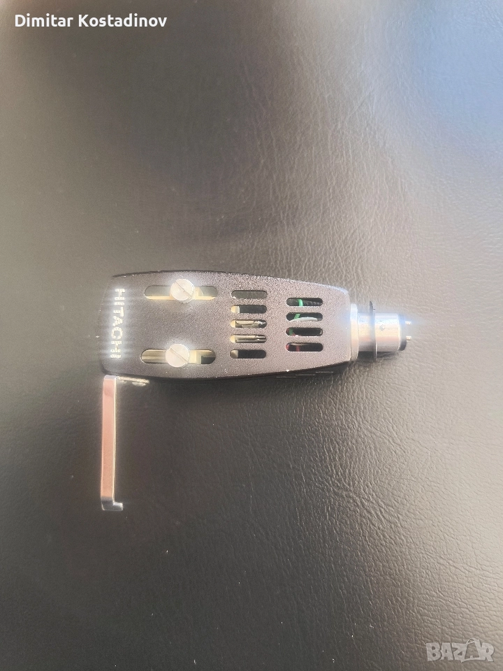 доза и държач за грамофон hitachi , снимка 1