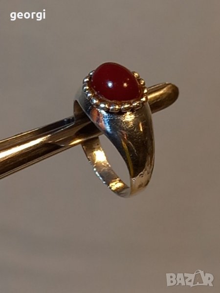Стар сребърен пръстен с червен кехлибар , снимка 1
