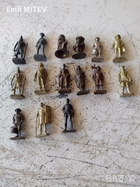 Метални фигури Киндер, снимка 1