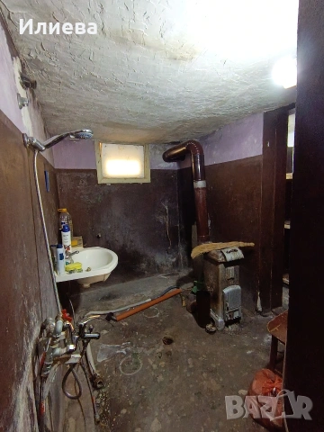 Продавам къща, снимка 2 - Къщи - 53955949