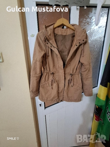 Дамска парка HM 