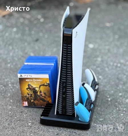 Конзола Sony PlayStation 5, PS5 825 GB SSD + 2 контролера + 9 игри + станция , снимка 2 - PlayStation конзоли - 52909606