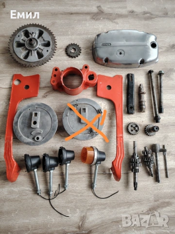 Продавам CZ 350 - 6V на части