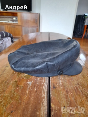 Стар каскет, снимка 2 - Други ценни предмети - 54258435